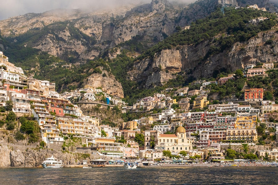 Strandbærinn Sorrento nálægt Napólí, Ítalíu